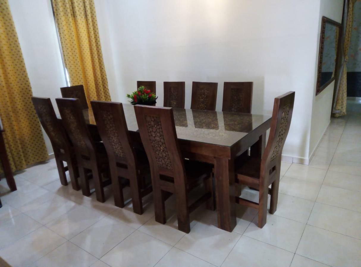 Muslim 2 Stay Malacca Eksteriør billede